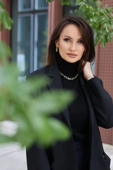 Business Lady Natalie — ENZO Magazine, November 2024