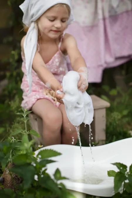 Мамина помощница — ENZO Magazine, July 2025