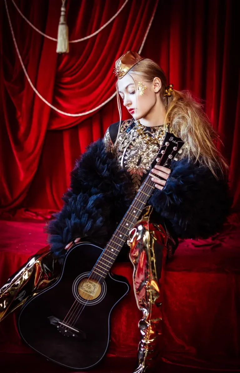 The Golden Stage — ENZO Magazine, November 2025