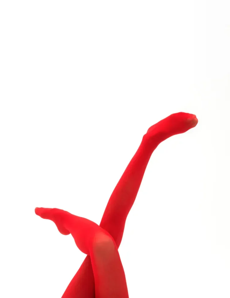 When form speaks louder than color — ENZO Magazine, December 2025