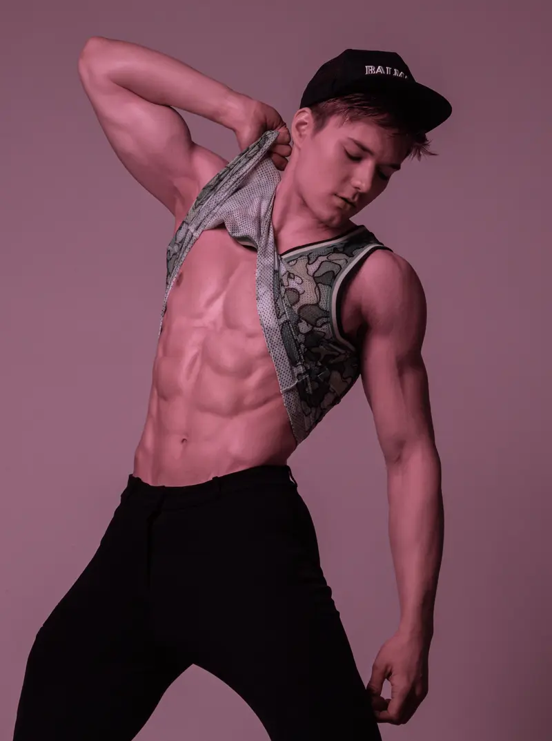 summer drop — ENZO Magazine, July 2026